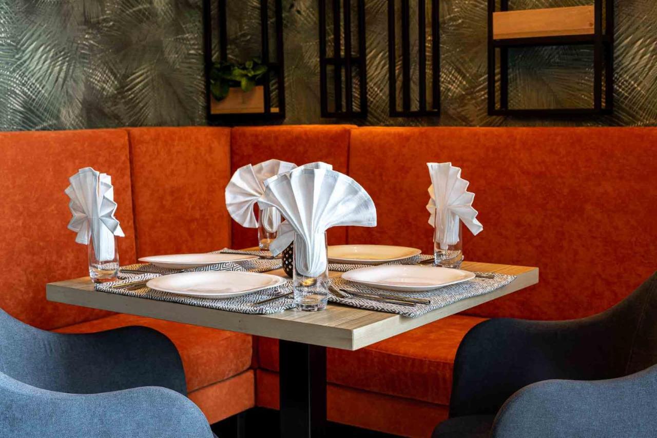 Labirint Boutique Hotel بوخارست المظهر الخارجي الصورة
