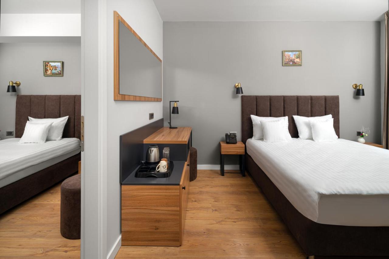 Labirint Boutique Hotel بوخارست المظهر الخارجي الصورة