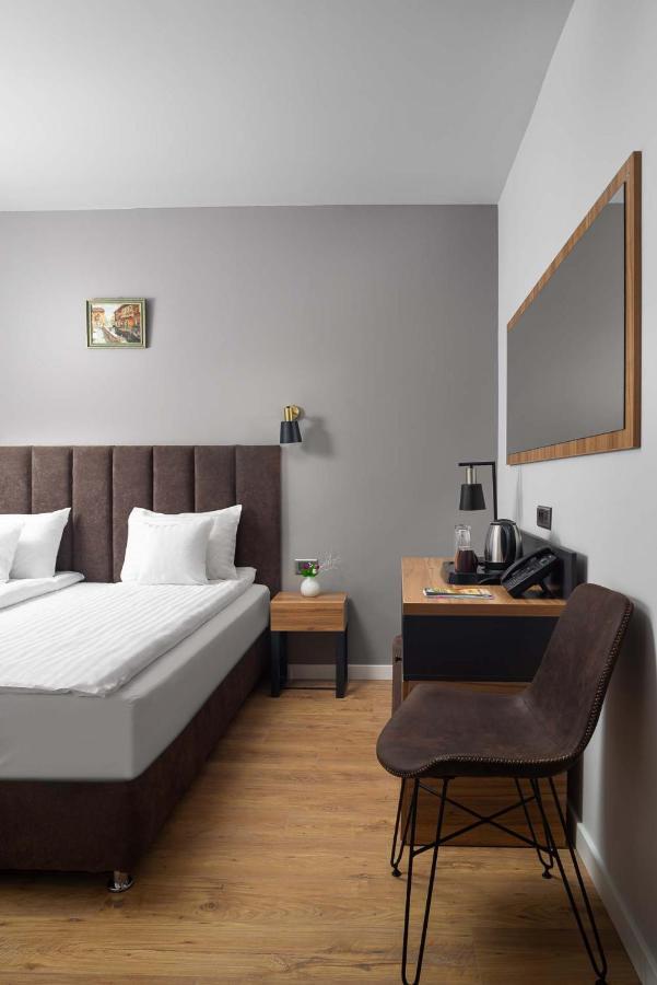 Labirint Boutique Hotel بوخارست المظهر الخارجي الصورة