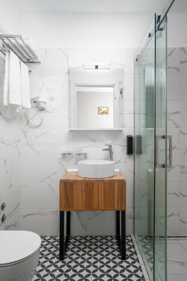 Labirint Boutique Hotel بوخارست المظهر الخارجي الصورة